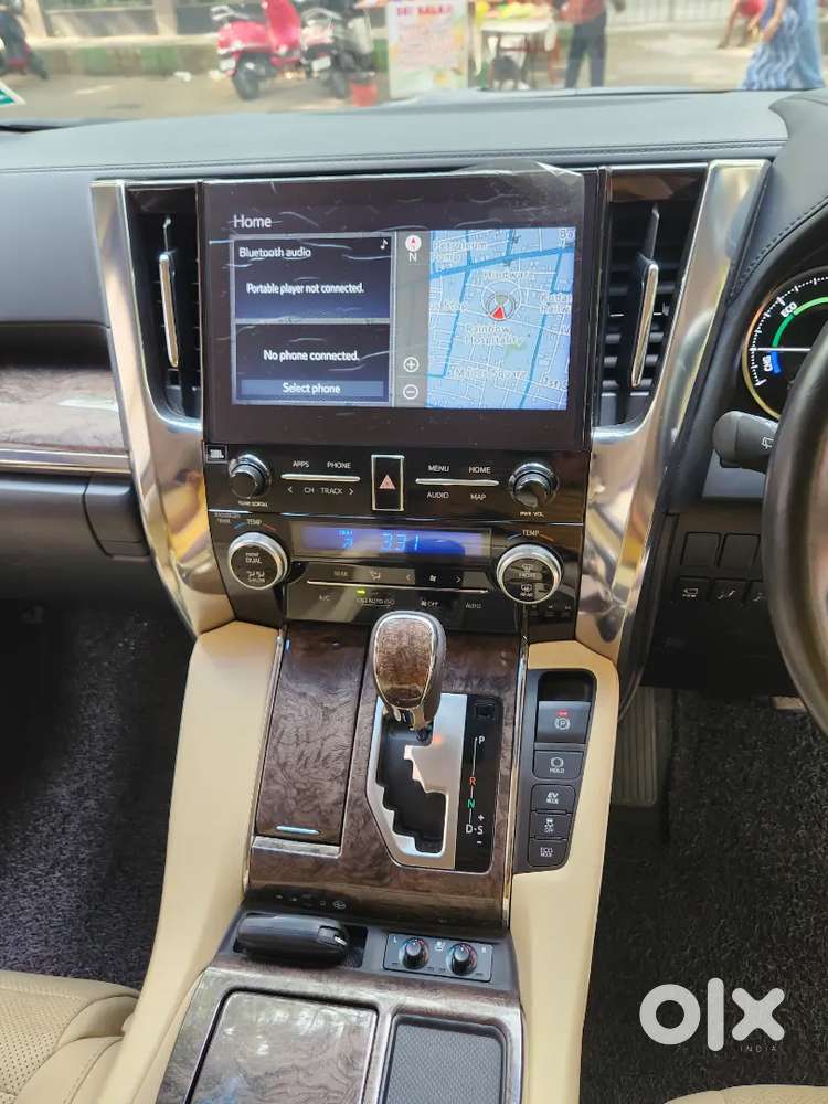 Toyota Vellfire 2.5 Executive Lounge, 2020, Petrol