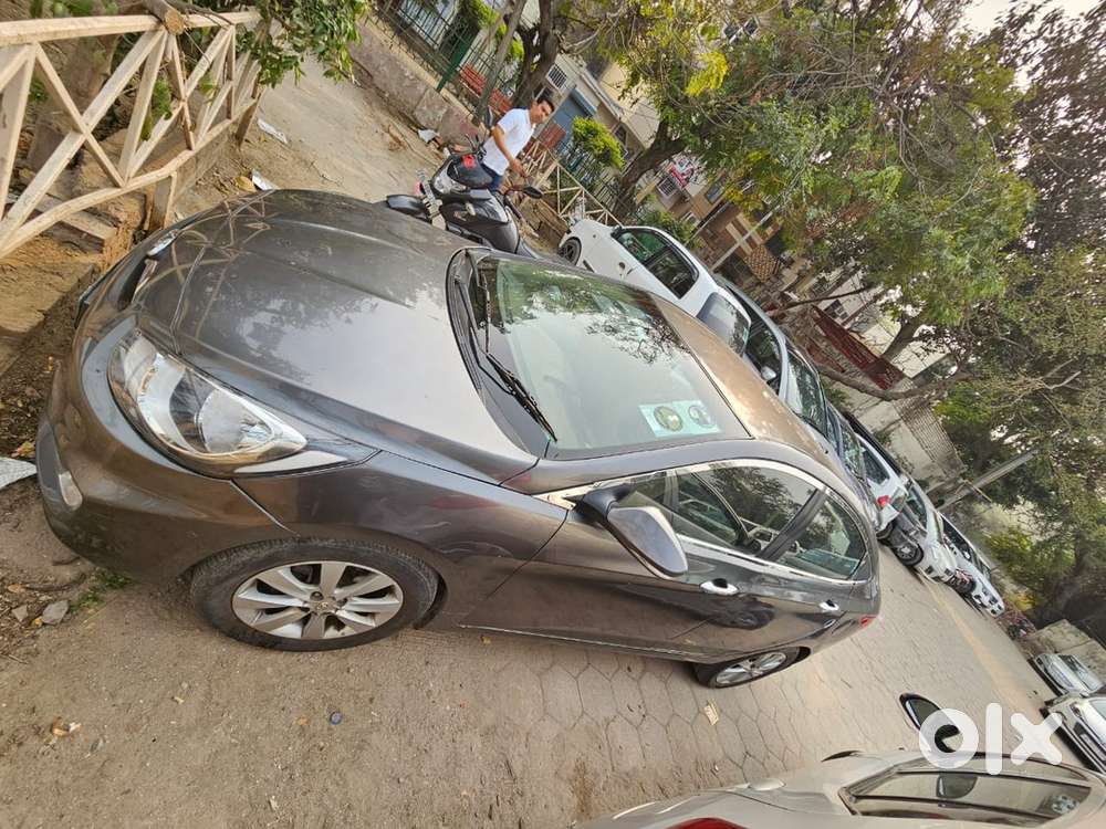 Hyundai Verna Cng & Hybrids Good Condition
