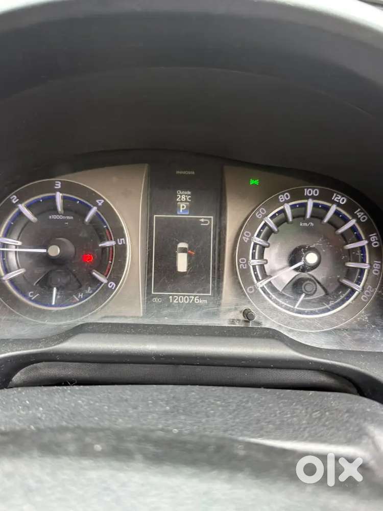 Toyota Innova Crysta 2.8z 2016
