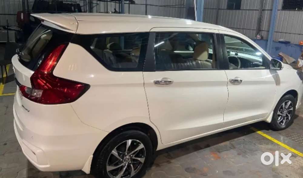 Toyota Rumion V Petrol 2025