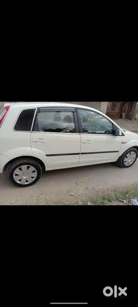 Ford Figo Petrol Manual 2011 Third