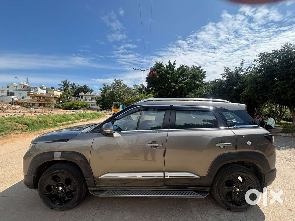 Maruti Suzuki Brezza Zxi S-cng, 2025, Petrol