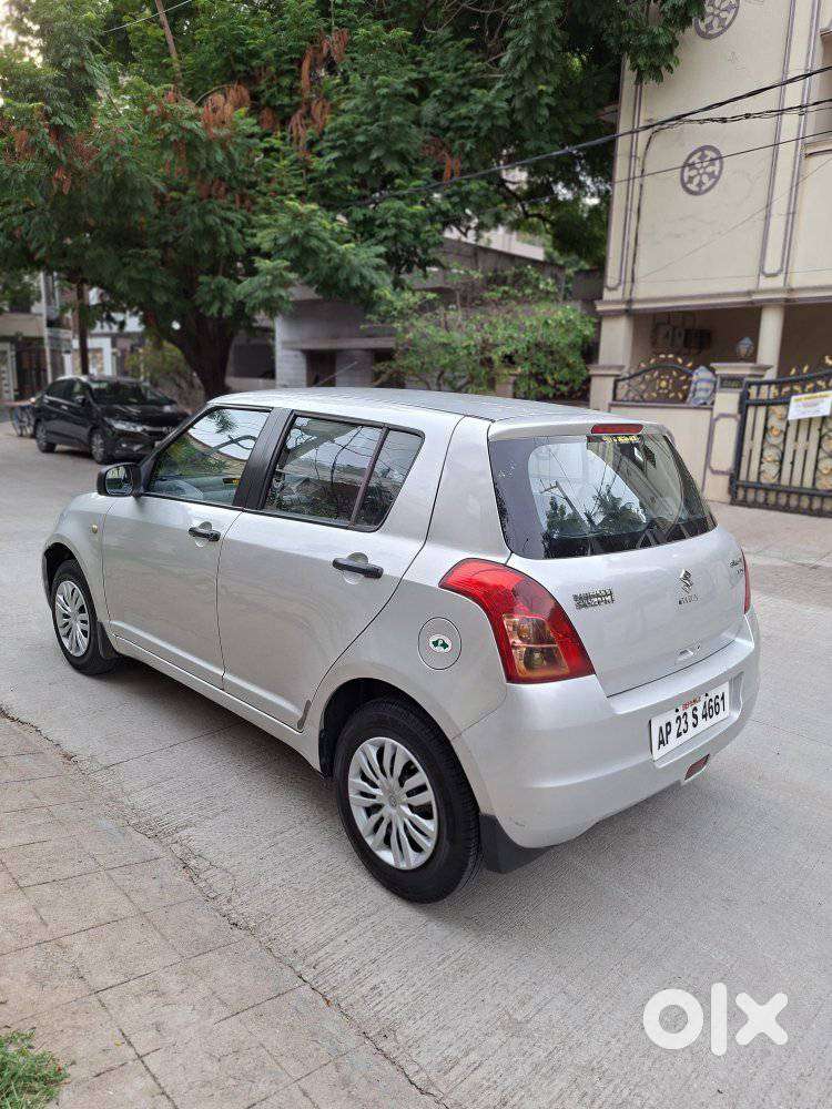 Maruti Suzuki Swift Vxi Bsiv, 2010, Petrol