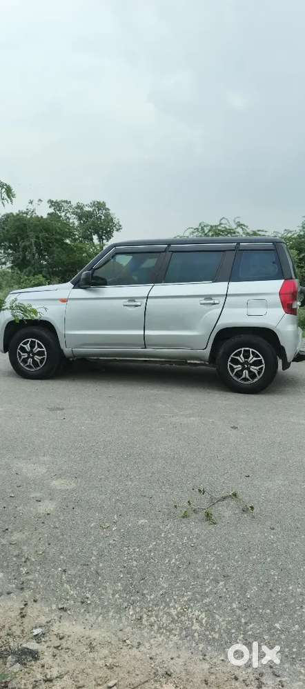 Mahindra Tuv 300 2016