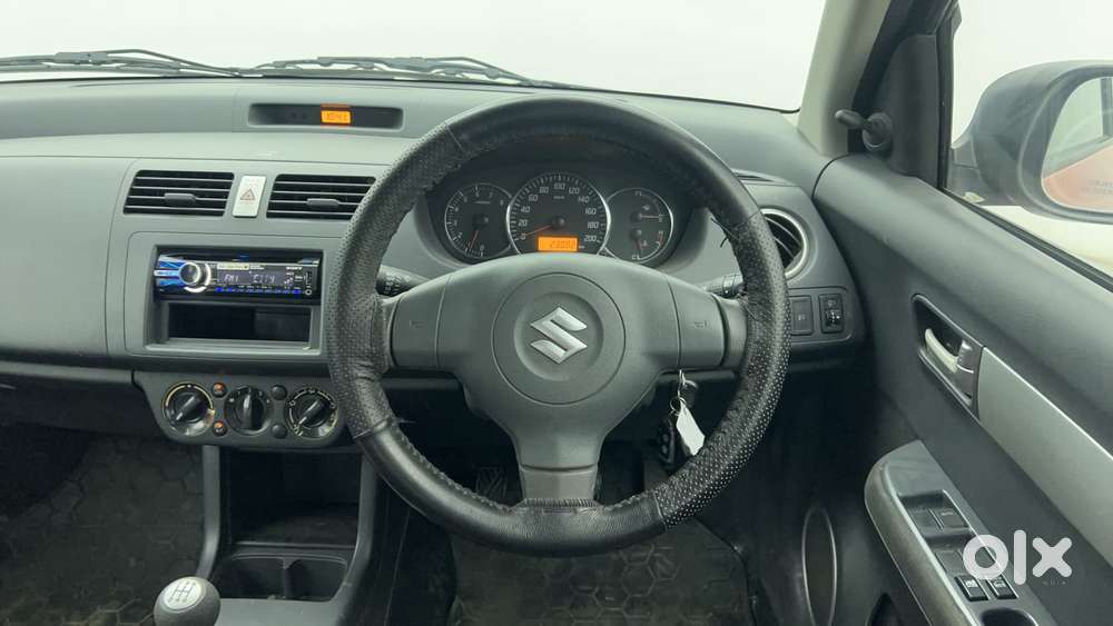 Maruti Suzuki Swift 2004-2010 Vxi Bsiv, 2011, Petrol