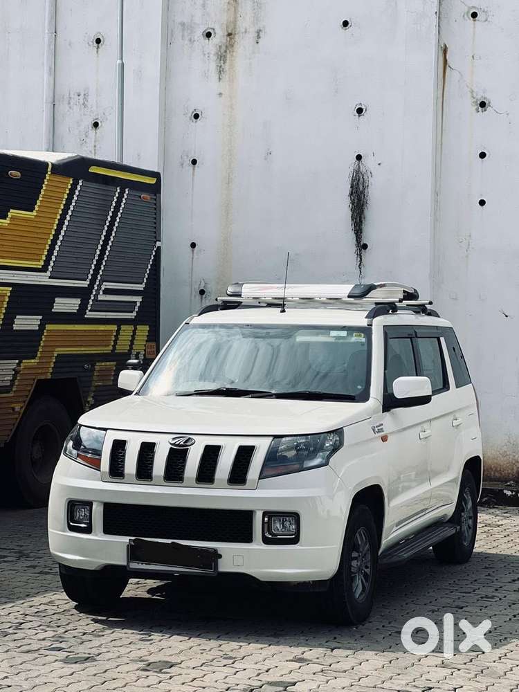 Mahindra Tuv 300 T10, 2018, Diesel