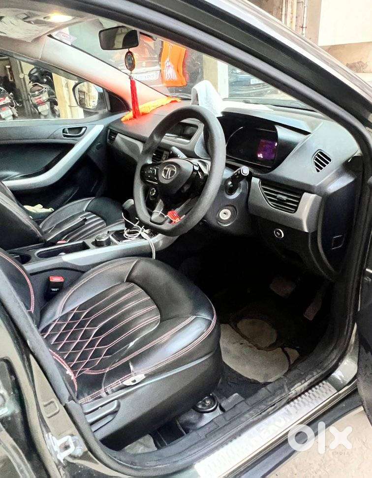 Tata Nexon 1.2 Revotron Xma Amt (s), 2021, Cng & Hybrids