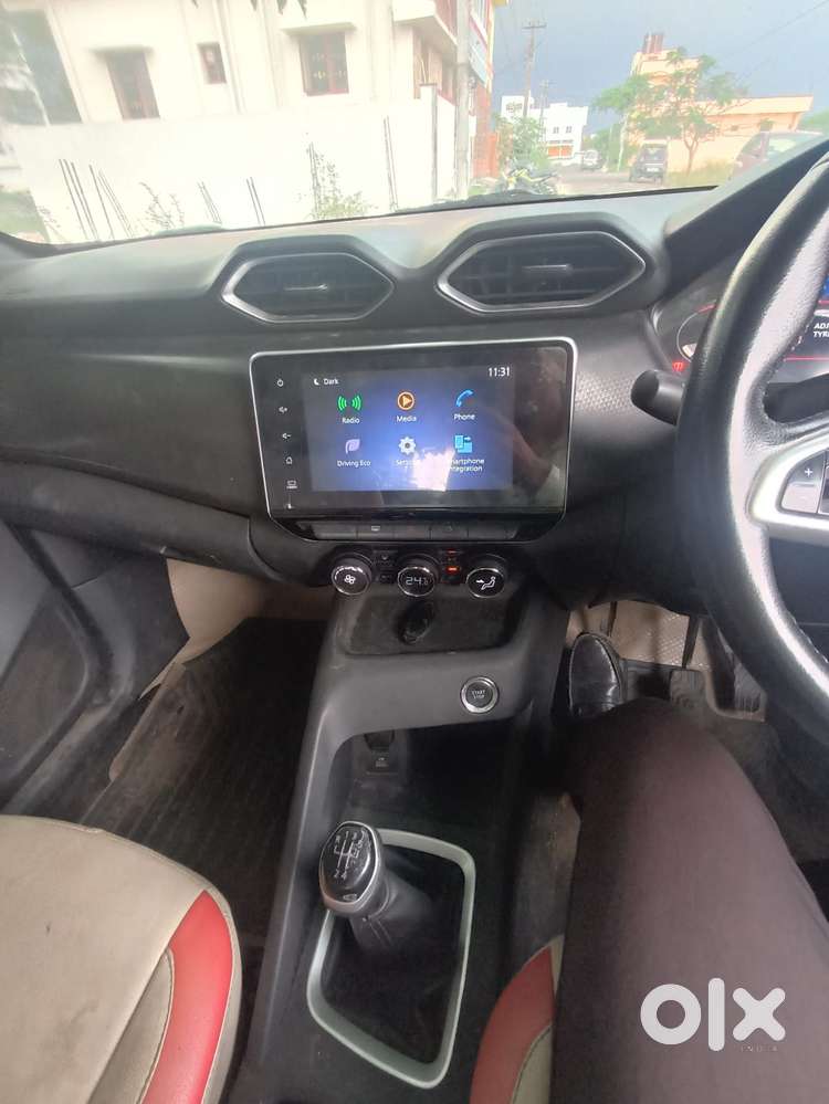 Nissan Magnite 1.0 Xv Dual Tone, 2021, Petrol