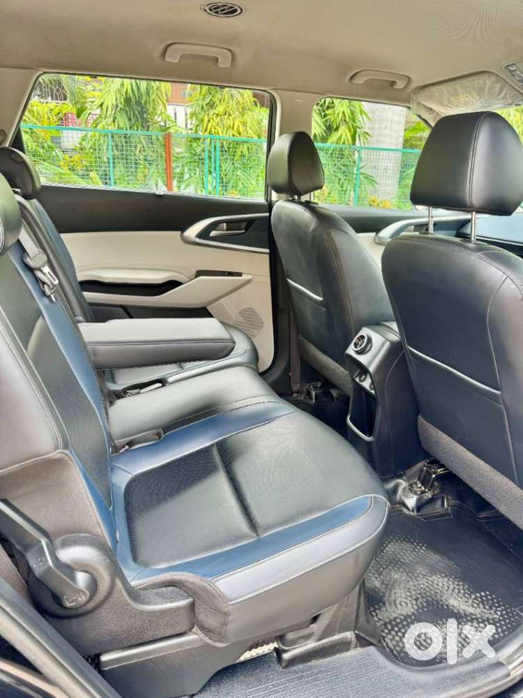 Kia Carens G 1.5 6mt Premium (o) 7-seater, 2025, Diesel