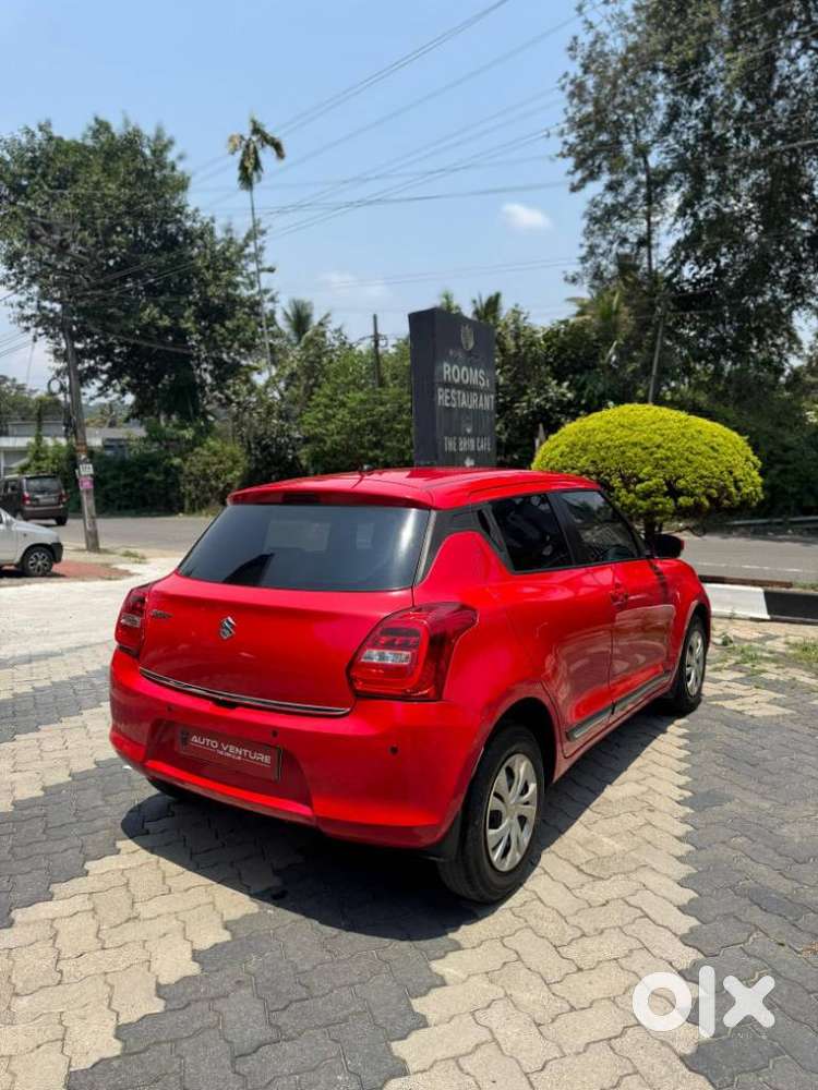 Maruti Suzuki Swift Vxi 1.2 Abs Bs-iv, 2018, Petrol