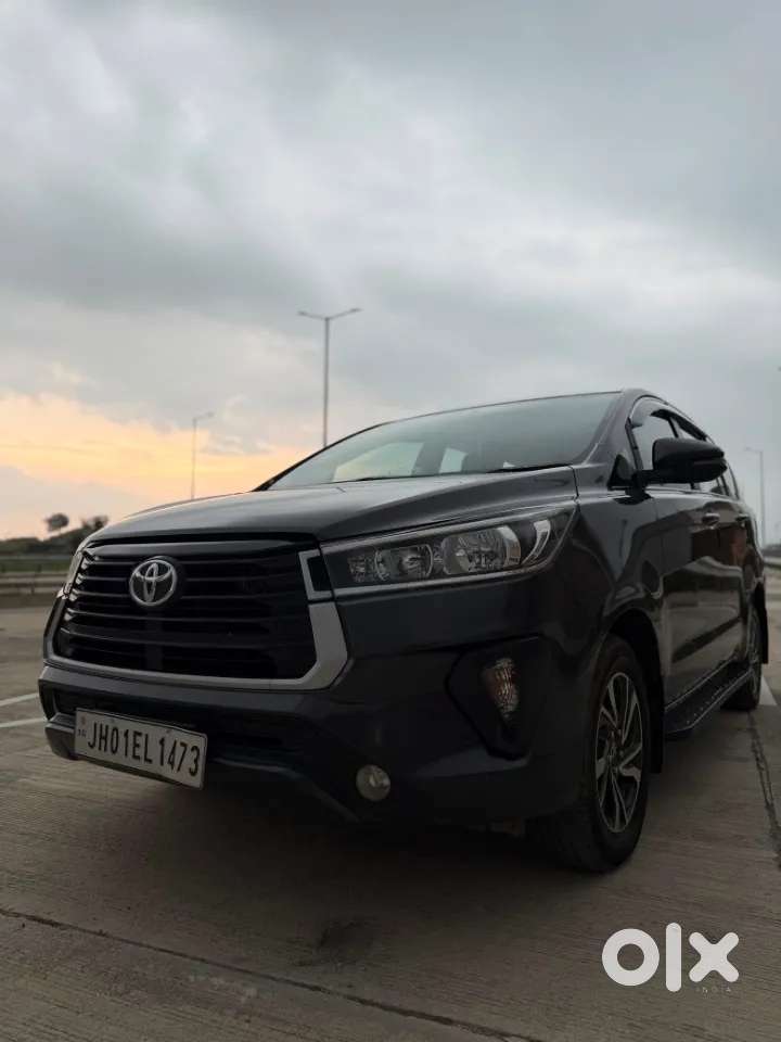 Toyota Innova Crysta 2.4 G Plus Mt 8 Str, 2021, Diesel