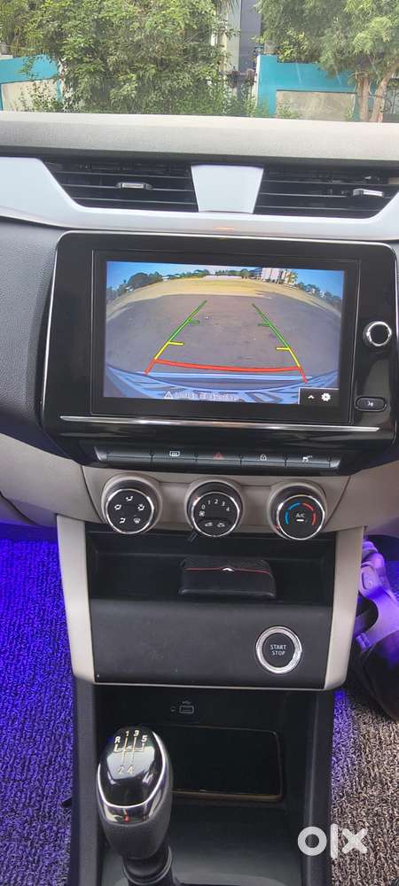 Renault Triber Rxz, 2023, Petrol