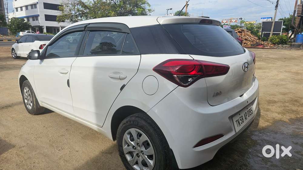 Hyundai I20 Sportz 1.2 Bs-iv, 2017, Petrol