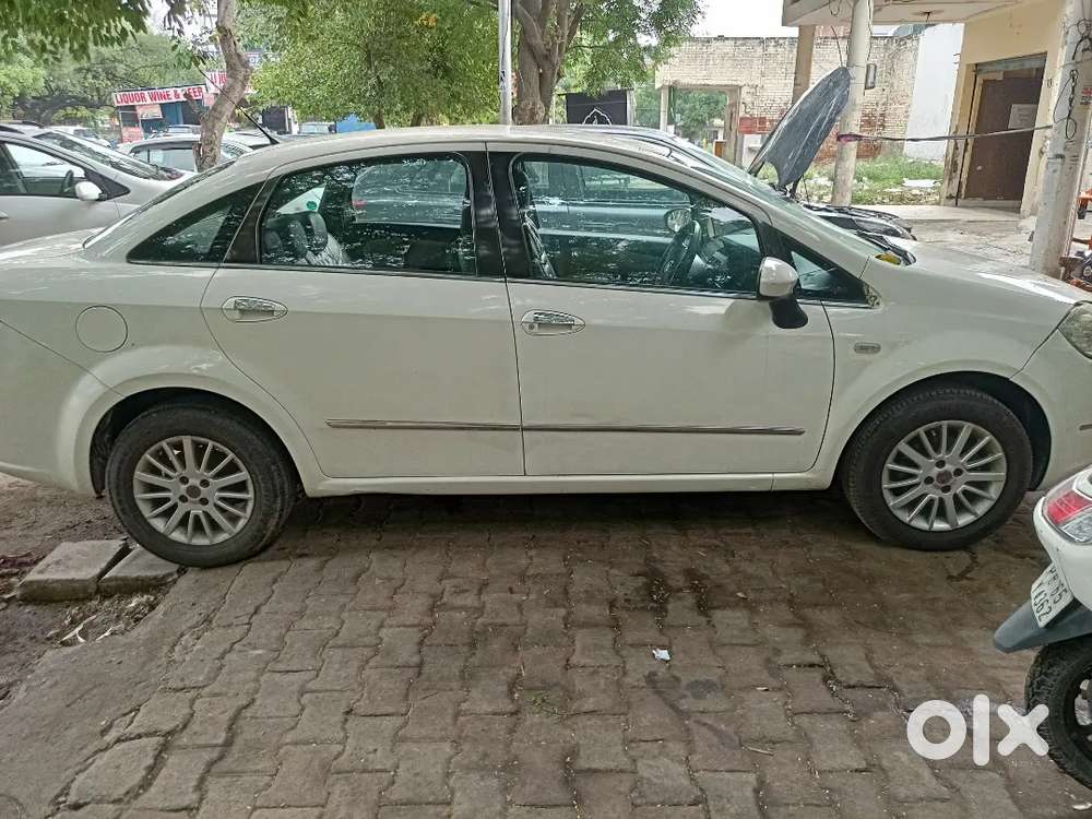 Fiat Linea Emotion 2012