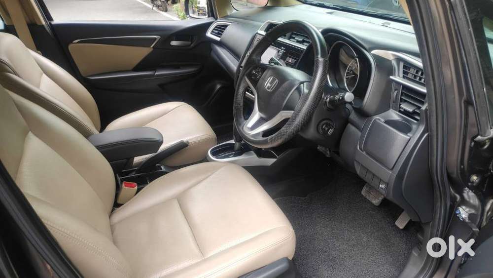 Honda Jazz V Cvt, 2016, Petrol