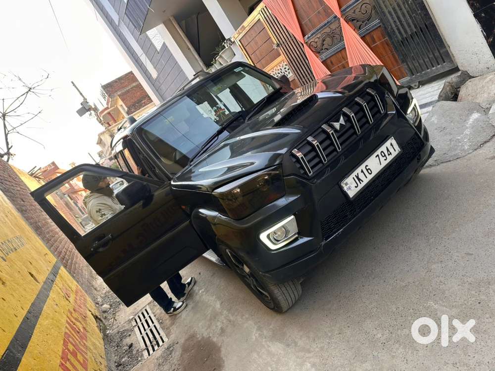 Mahindra Scorpio Classic 2015