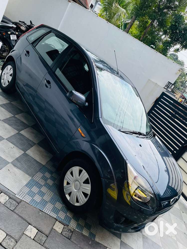 Ford Figo 2011 Manual Petrol 1.2 Titanium Plus 50000 Km Showroom Con