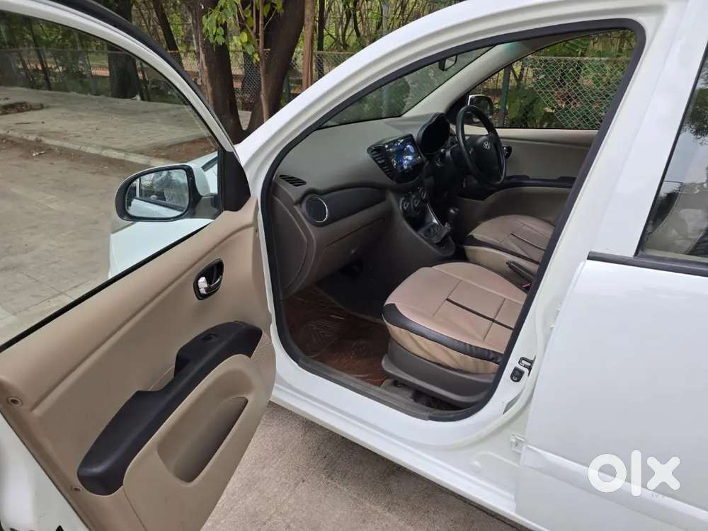 Hyundai I10 Sportz 2011 It's Urgent Sell Hyundai I10 Family Uesd