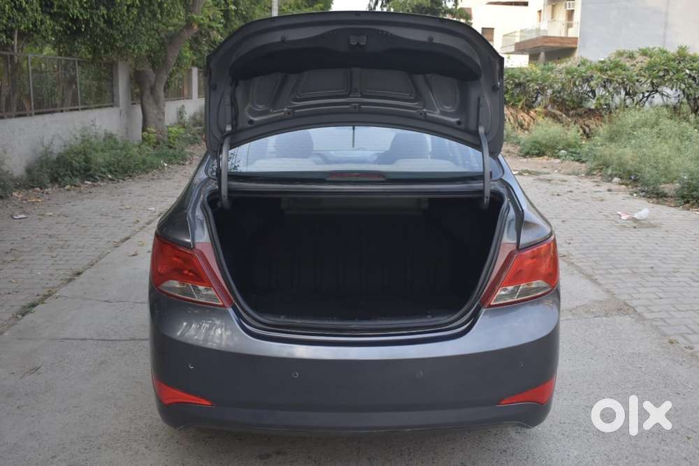 Hyundai Verna 1.6 S (o) Vtvt At, 2015, Petrol