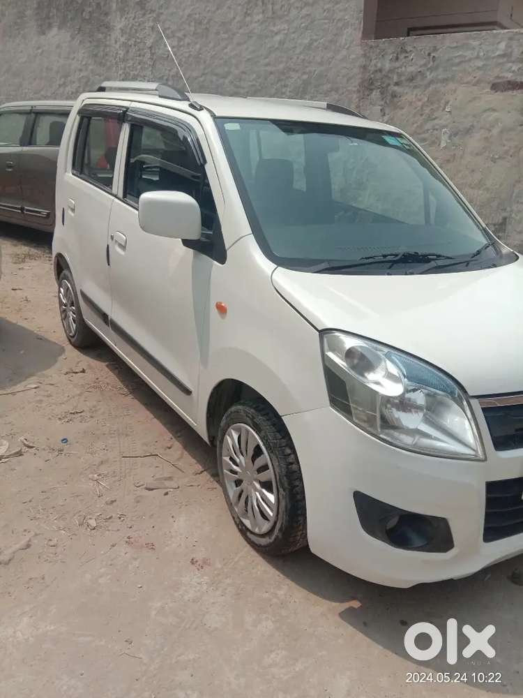 Wagonr 2014 Top Model Vxi Ist Owner Verry Good Condition