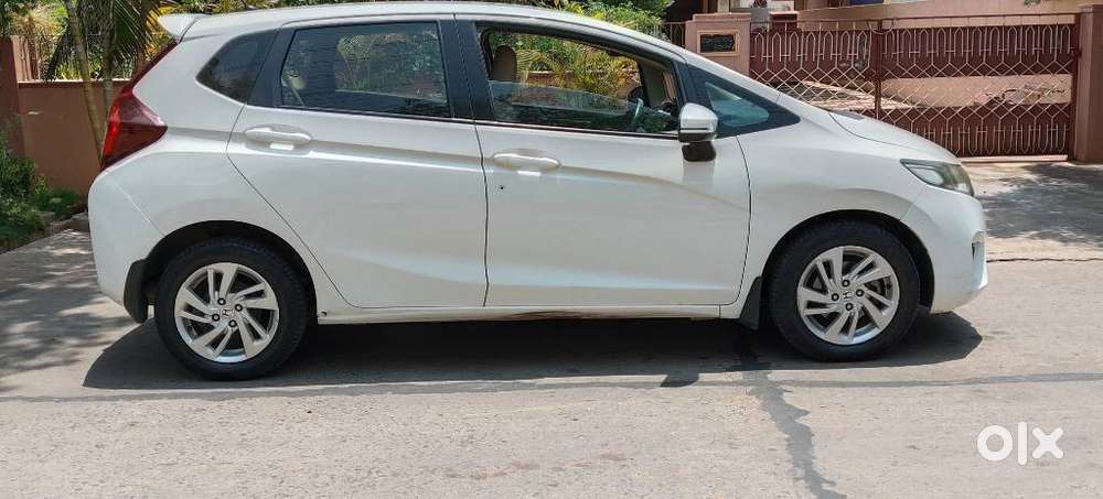 Honda Jazz V Automatic, 2015, Petrol