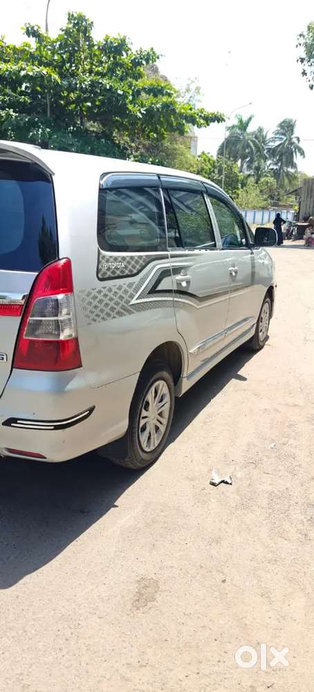 Toyota Innova 2014 Diesel Well Maintained