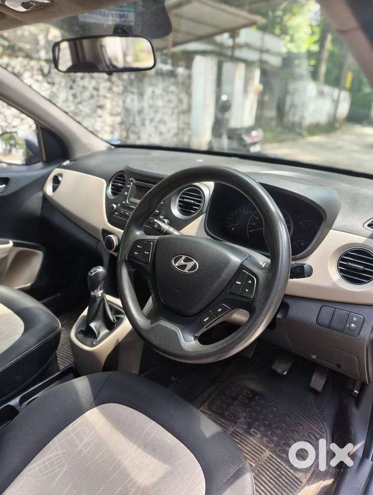 Hyundai Grand I10 [2013-2017] 1.2 Kappa Vtvt Sportz, 2015, Petrol