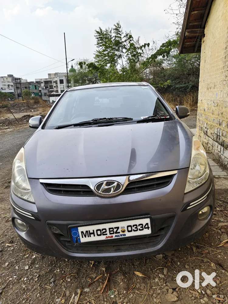 Hyundai I20 2010 Cng & Petrol 90394 Km