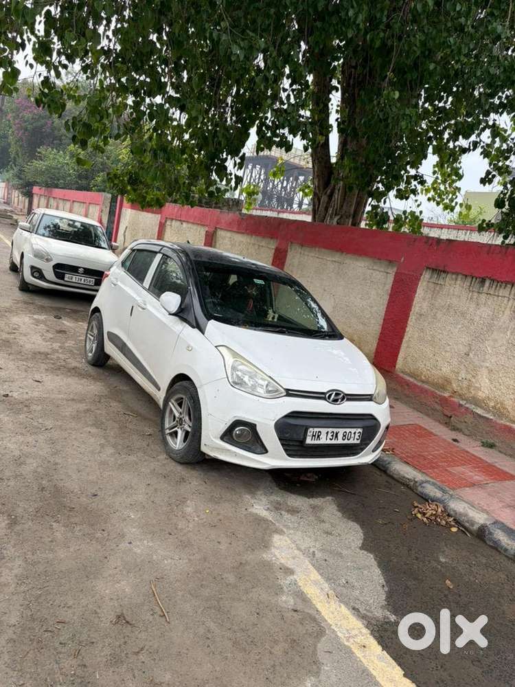 Hyundai Grand I10 2015 Petrol 70000 Km Driven