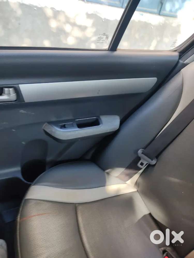 Maruti Suzuki Dzire 2011 Petrol 90000 Km Driven