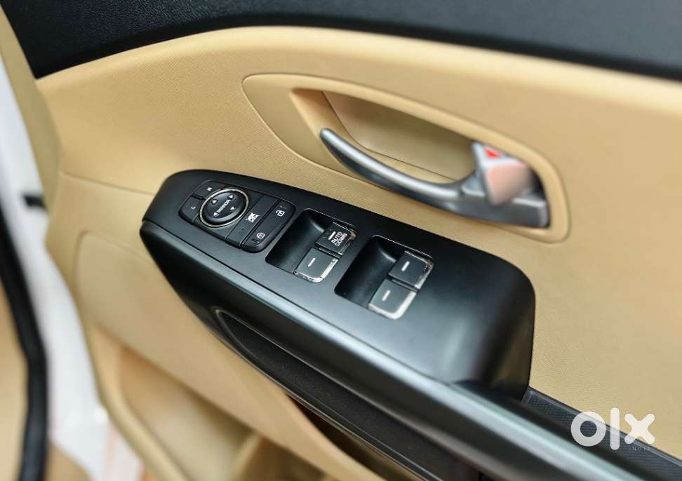 Kia Carnival Premium, 2021