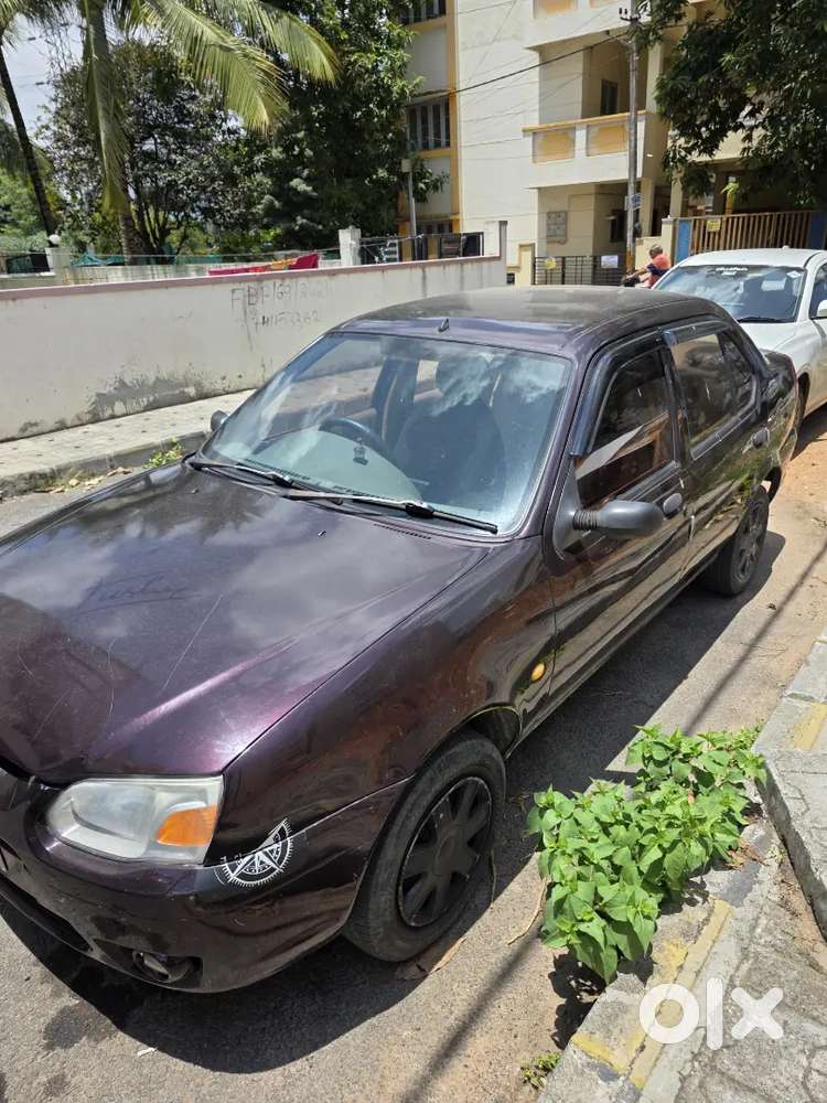 Ford Ikon 1.4 Zxi 2009