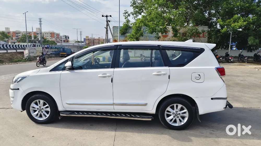 Toyota Innova Crysta 2019 Diesel 230000 Km Driven