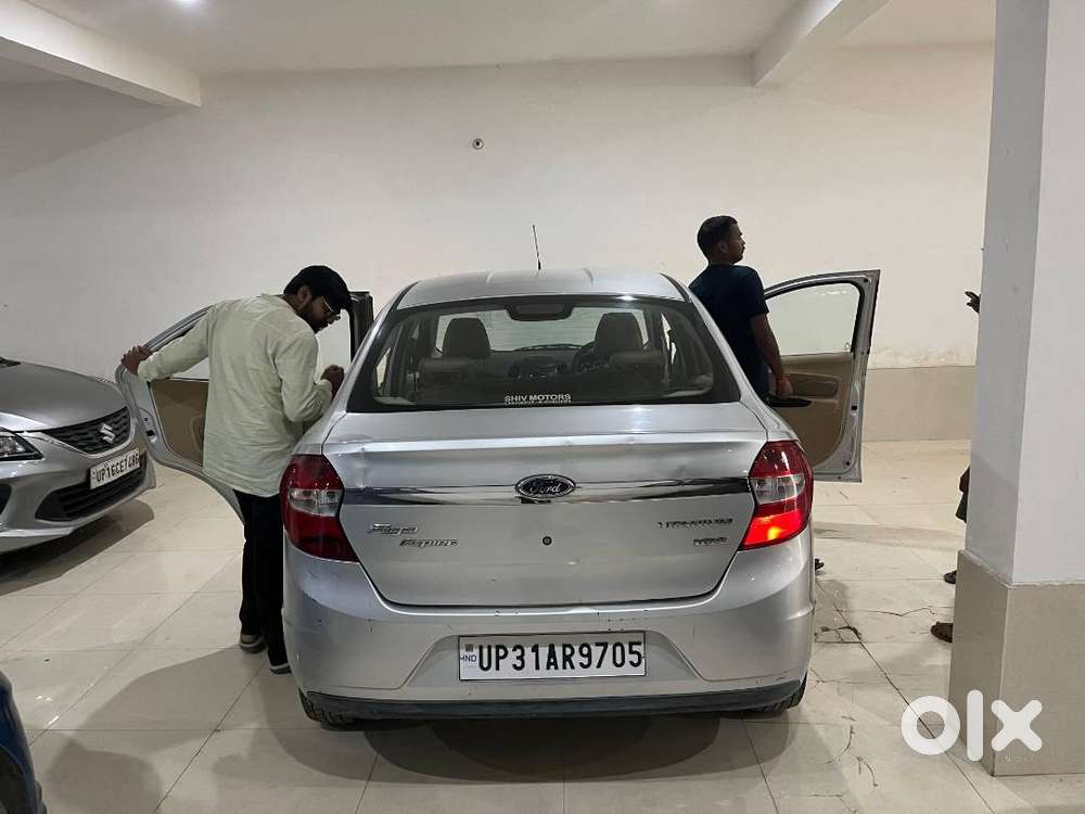 Ford Aspire Titanium Blu 2017