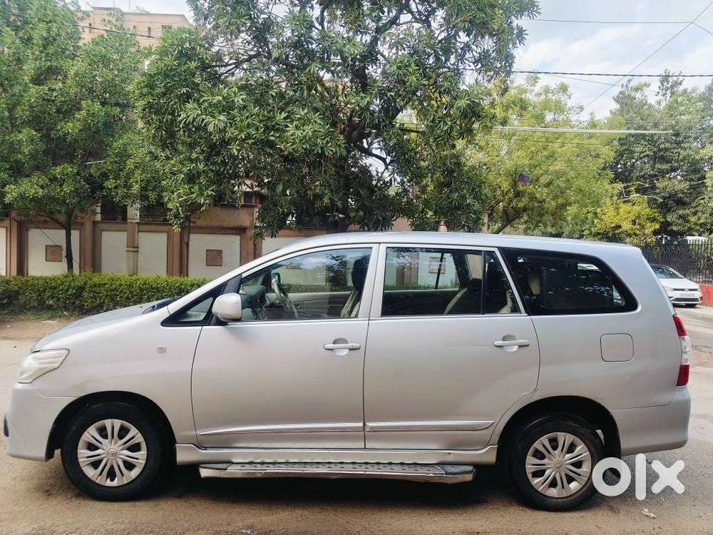 Toyota Innova 2.5 G (diesel) 8 Seater, 2013, Diesel