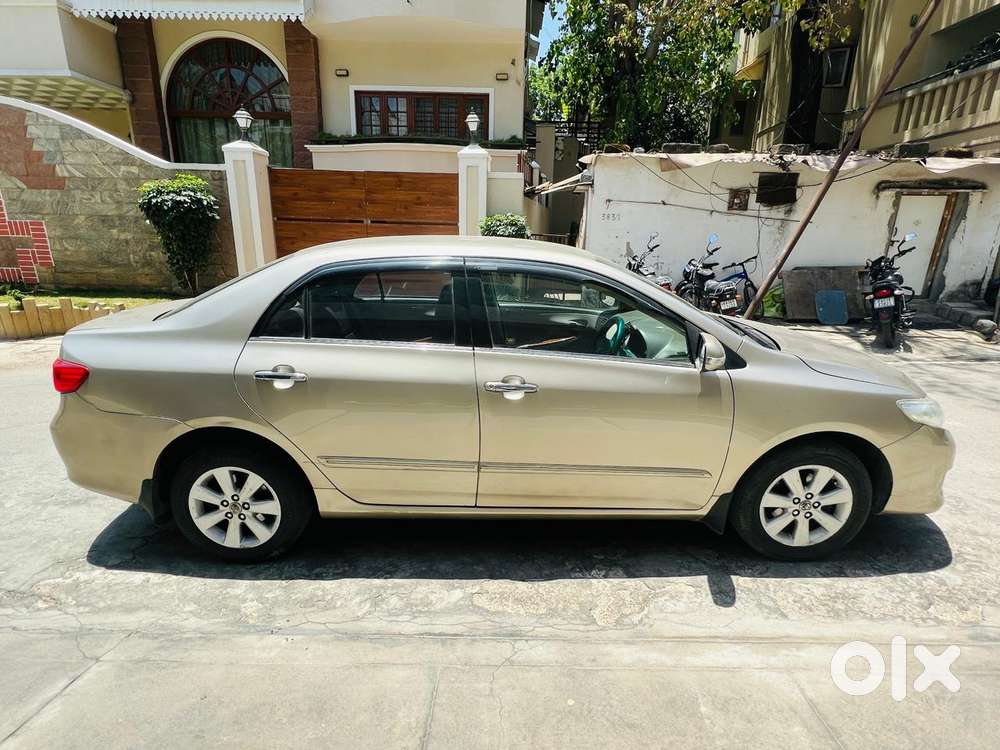 Toyota Corolla Altis 2010-2013 G, 2009, Petrol