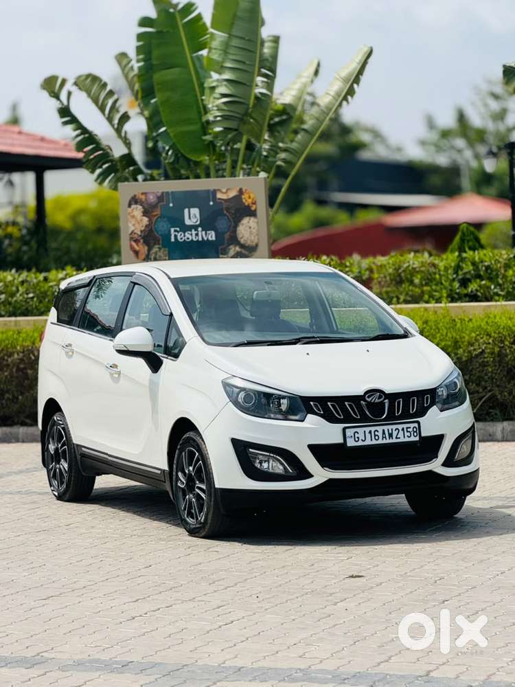 Mahindra Marazzo, 2023, Diesel