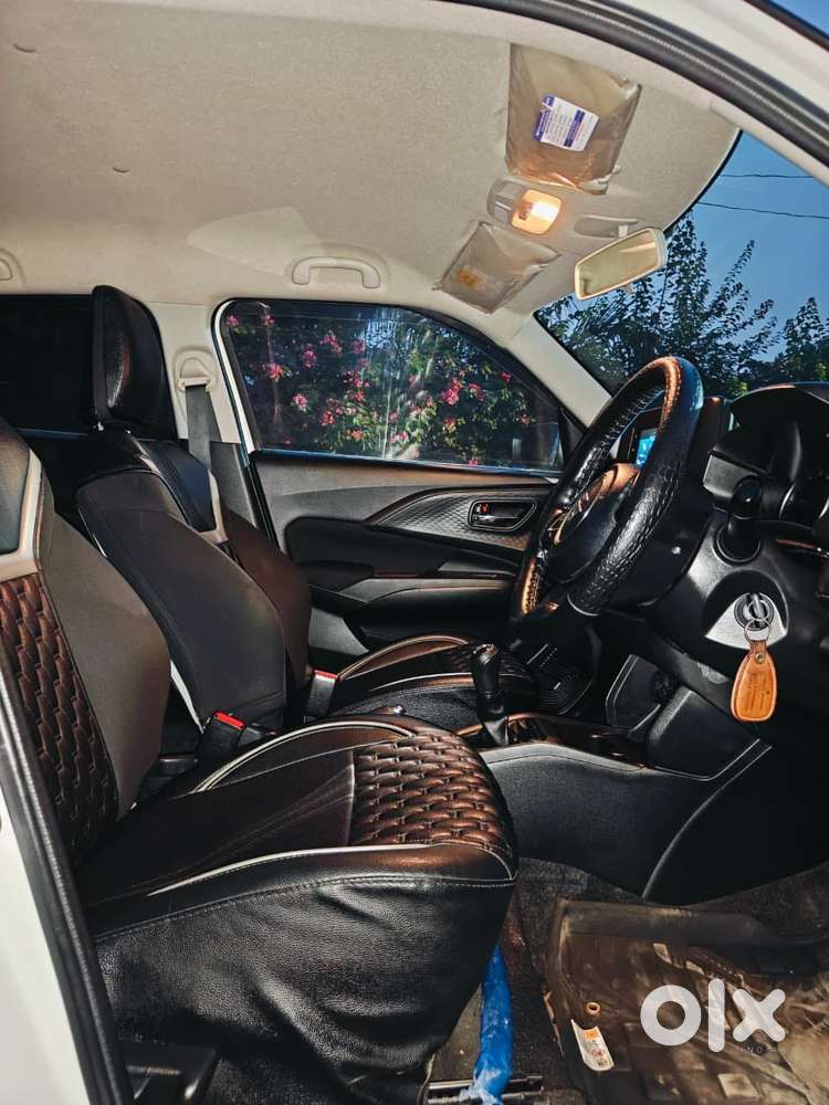 Maruti Suzuki Swift Vxi + Manual, 2024, Petrol