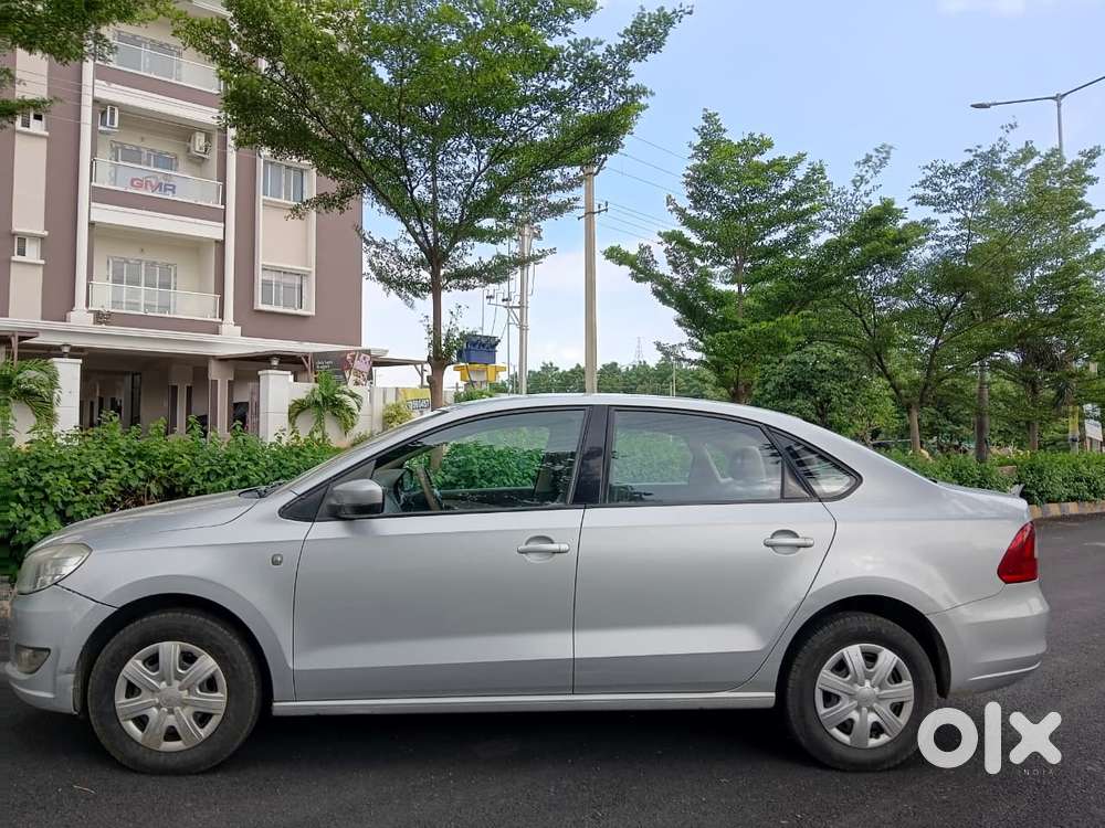 Skoda Rapid Elegance Mpi, 2013, Petrol