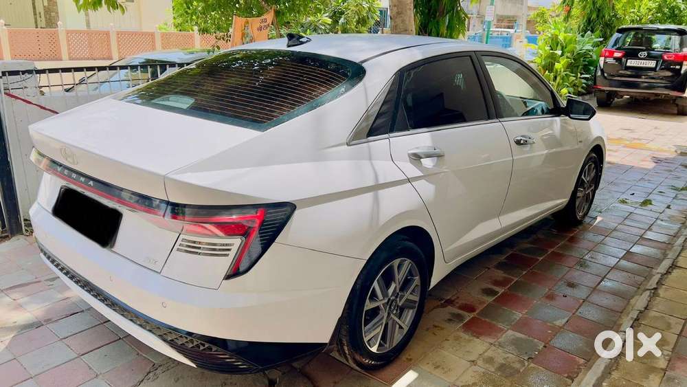 Hyundai Verna 1.5 Sx (o) Vtvt, 2023, Petrol