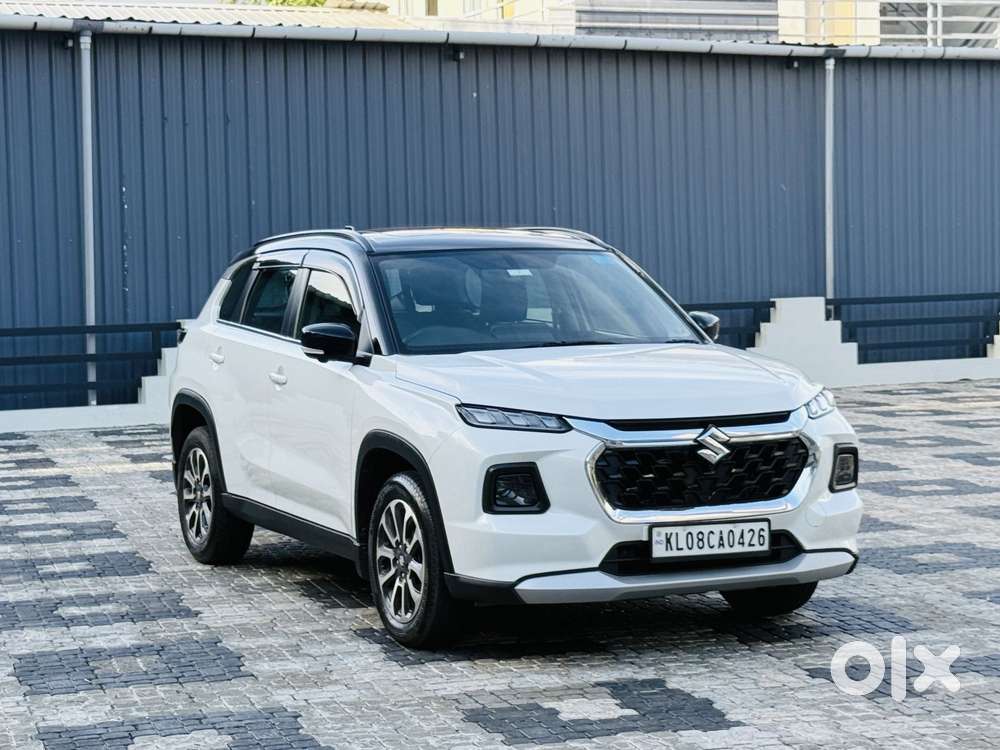 Maruti Suzuki Grand Vitara 1.5 Alpha Smart Hybrid Dual Tone, 2023, P..