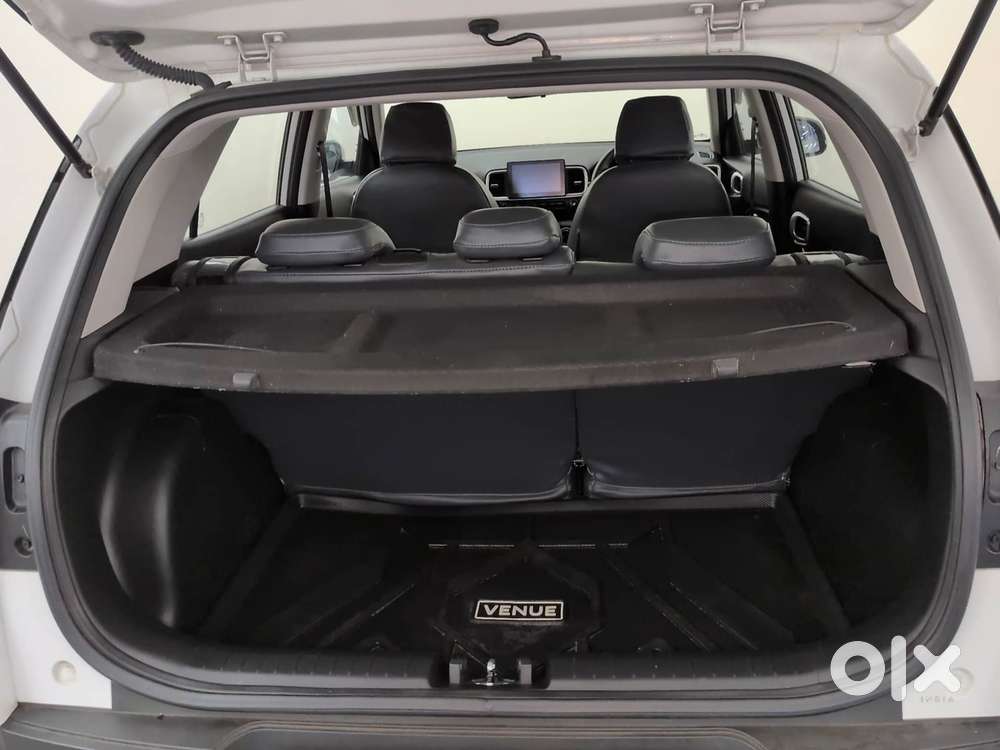 Hyundai Venue 1.0 S (o) Turbo Dct, 2024, Petrol
