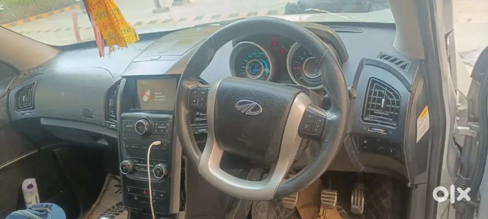 Mahindra Xuv500 2018 Diesel 165000 Km Driven