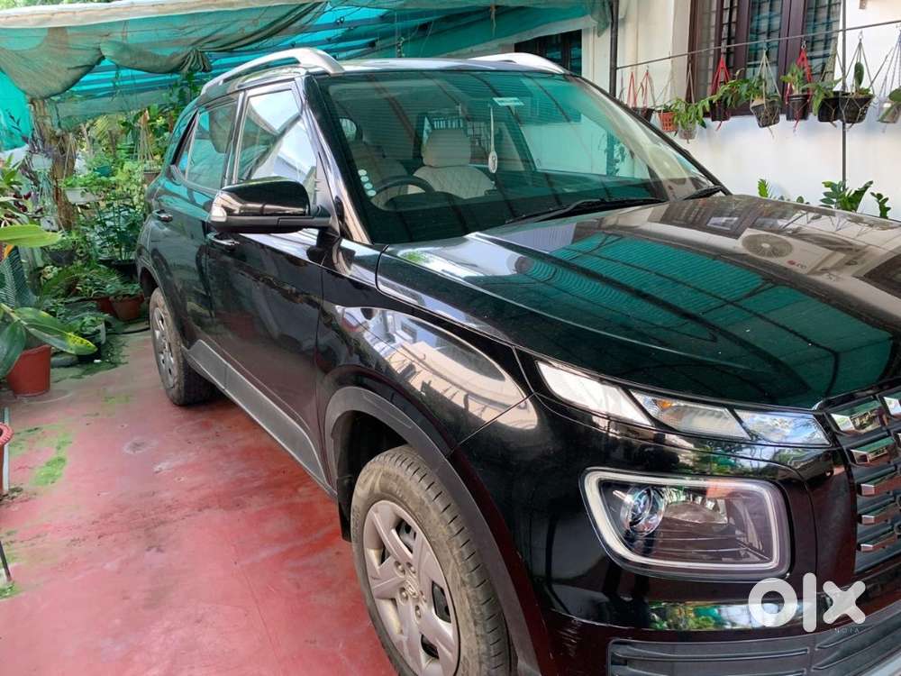 Hyundai Venue S(o) 1.2 Petrol Manual &ndash; December 2022 | 30,000 Km | 1st