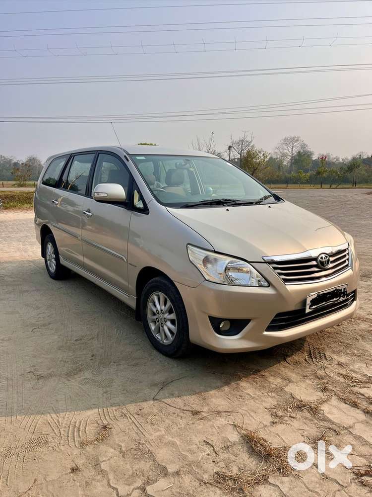 Toyota Innova 2.5 Vx (top-end) Diesel  2012  Chandigarh Registration