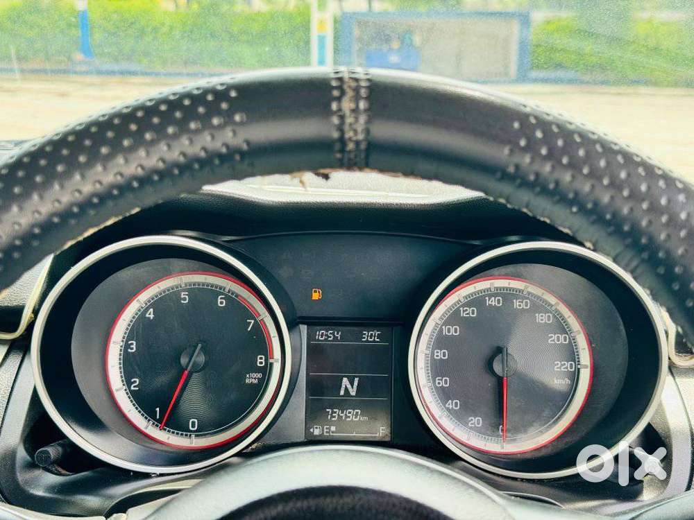 Maruti Suzuki Swift Vvt Vxi, 2021, Petrol