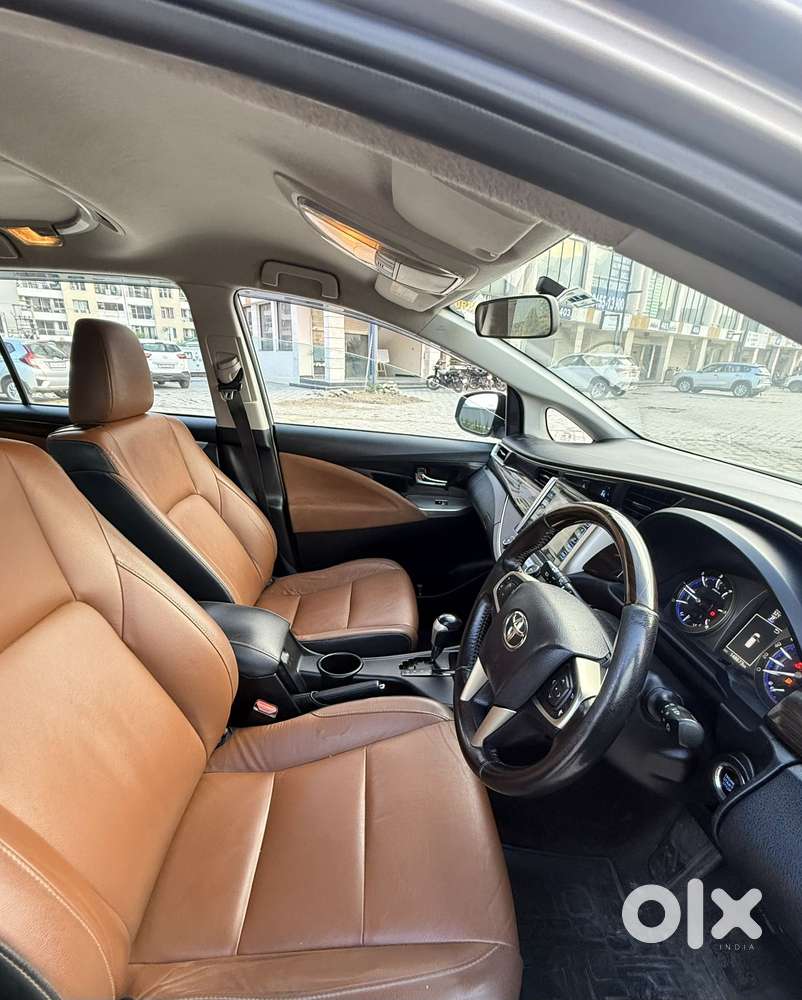 Toyota Innova Crysta 2.8z Automatic, 2018, Diesel