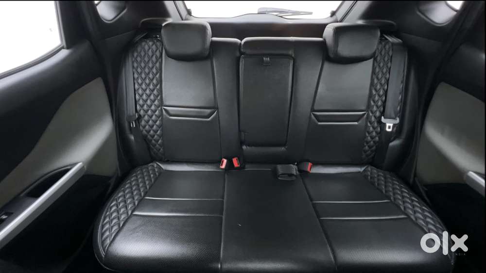 Nissan Magnite 1.0 Xv, 2022, Petrol