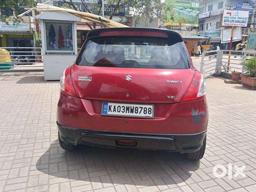 Maruti Suzuki Swift Vxi + Manual, 2015, Petrol
