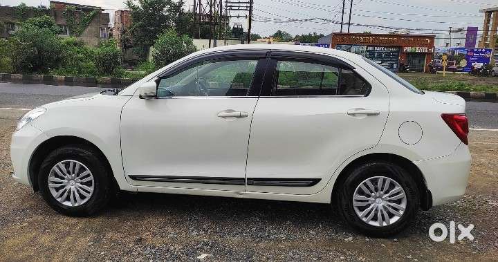 Maruti Suzuki Dzire 1.2 Vxi, 2023, Petrol